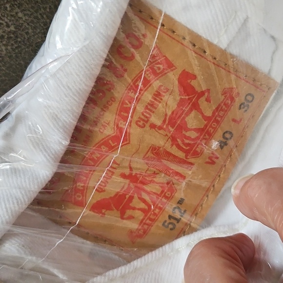 New In Plastic LEVI'S White Distressed 512 Slim Taper Fit Warp Stretch 40 X 30 - Picture 9 of 12